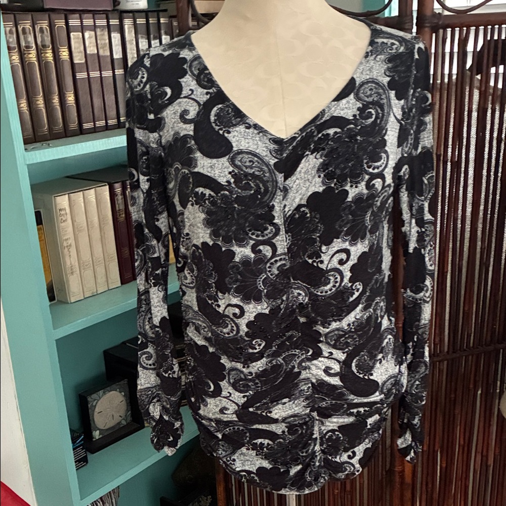 RobertGraham vneck long sleeve soft jersey with just the right amountof stretch.
